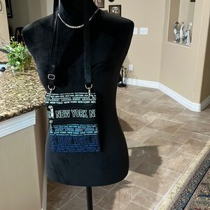 Ruth Robin Canvas Travel Shoulder Crossbody Bag New York. Like new.